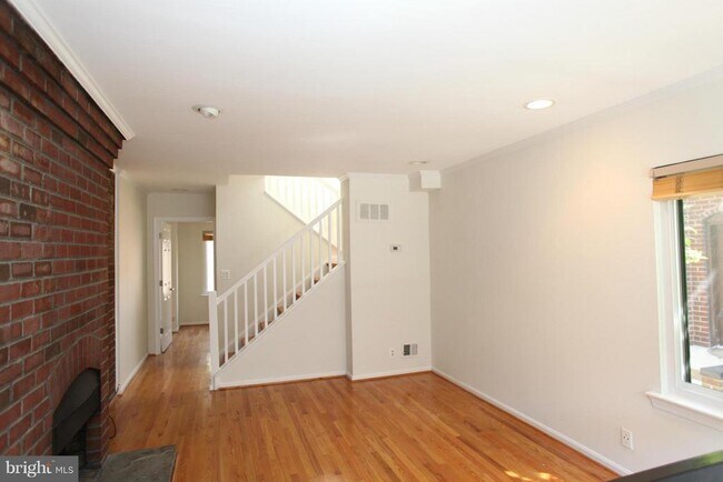 Building Photo - 1089 Paper Mill Ct