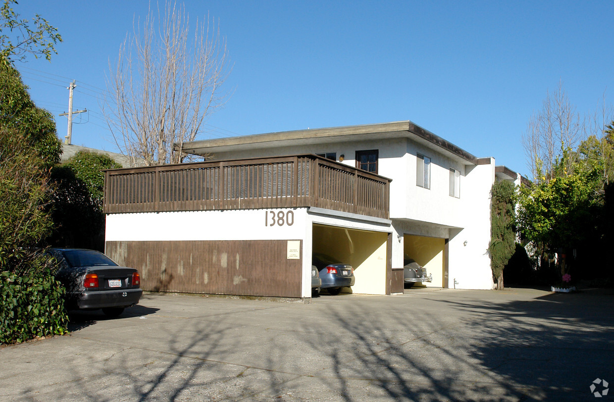 Foto principal - 1380 Wright St