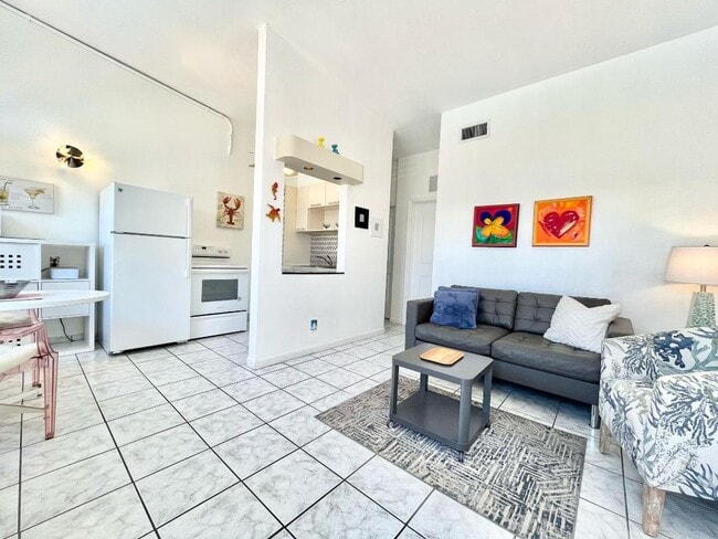 Photo - 4532 Bougainvilla Dr Apartment
