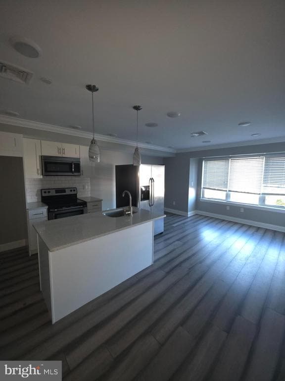 Foto del edificio - 3410 W Commissioner St