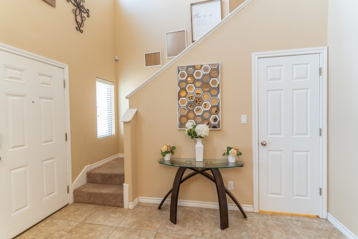 303 Old Course Rd, Odessa, TX 79765 Townhome Rentals in Odessa TX