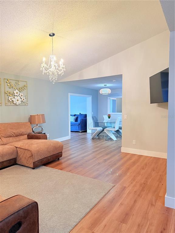 Building Photo - 2130 Redleaf Dr