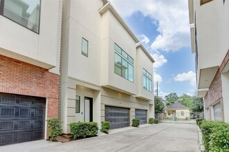 Building Photo - 64 N Hutcheson St