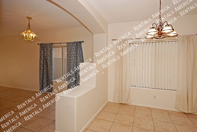 Foto del edificio - 4212 N 125th Ave