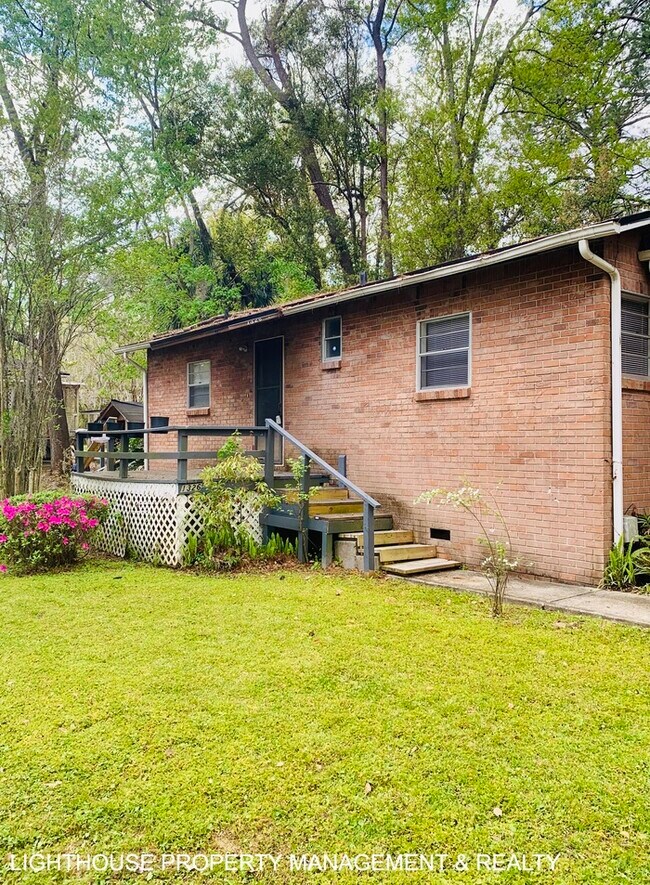 Foto del edificio - Cozy 2/1 duplex