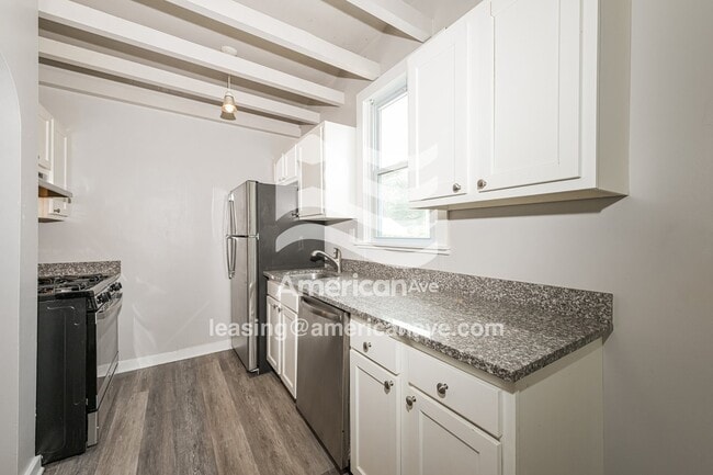 Building Photo - 1101 Fairdale St