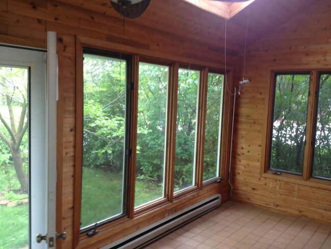 4-season porch - 2029 State Rd