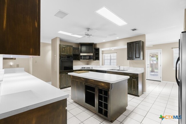 Building Photo - 203 US-87