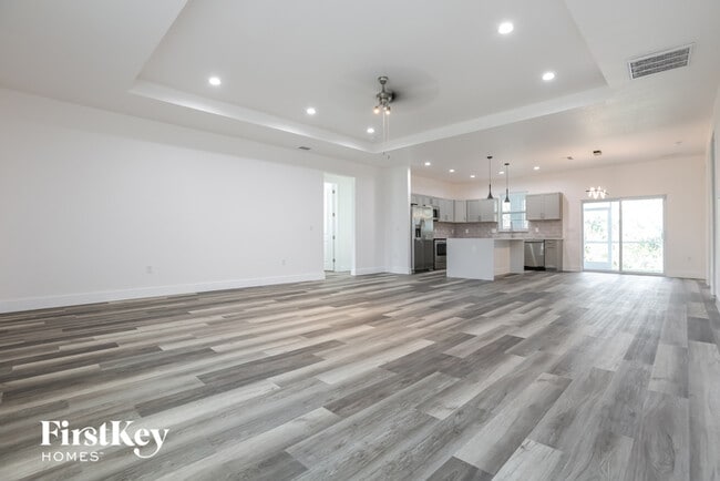 Building Photo - 2698 Escambia Cir
