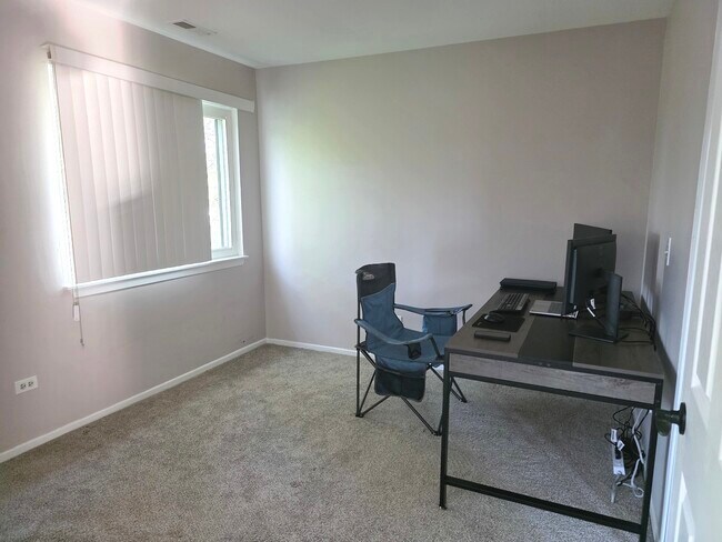 Foto del edificio - 953 Brunswick Cir
