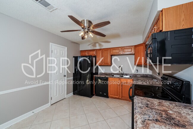 Foto del edificio - 5946 Dewey Heights Rd