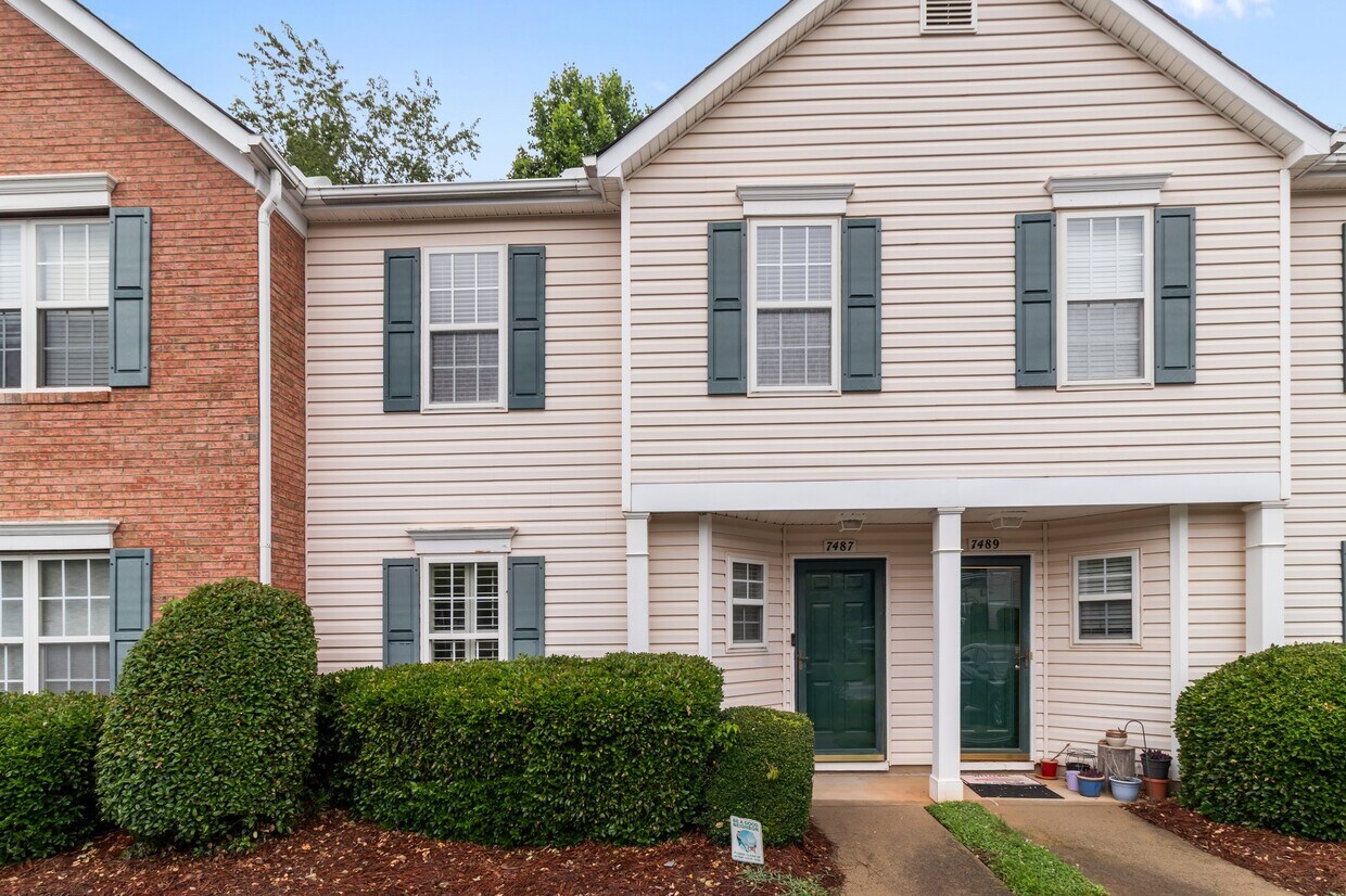 Foto principal - 7487 Pilot Cove Ct