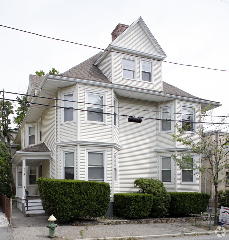 3032 Medway St, Providence, RI 02906 Apartments in Providence, RI