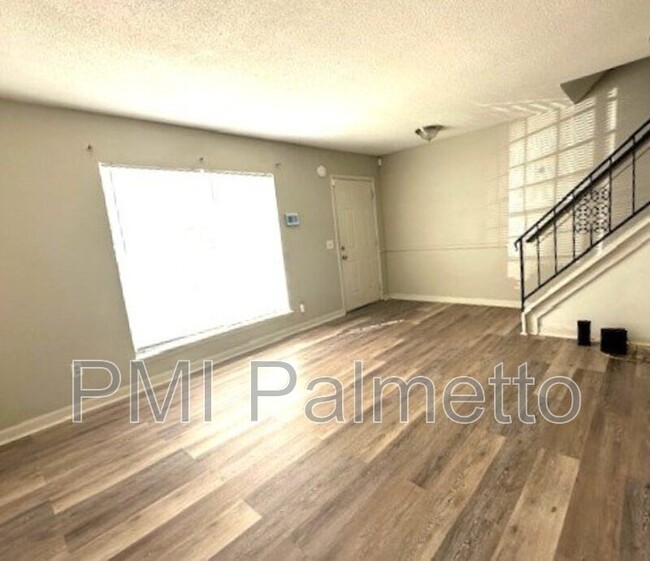 Foto del edificio - 1844 Tall Pines Cir