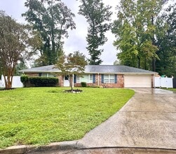Building Photo - 2305 Enchanted Forest Ln