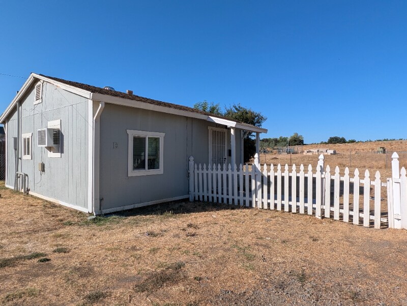 Foto principal - 5478 Feather River Blvd