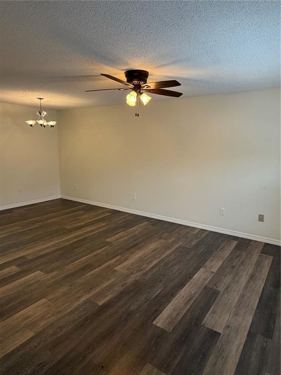 Foto del edificio - 3315 Amberwood Way