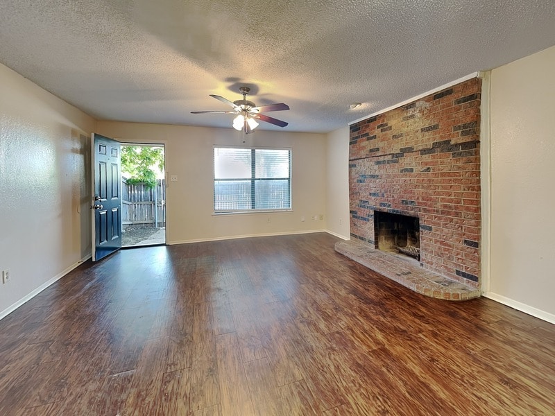 Foto principal - 930 Southmoor Dr