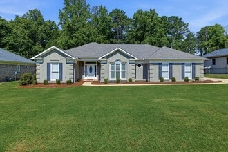 Building Photo - 867 Lismore Dr