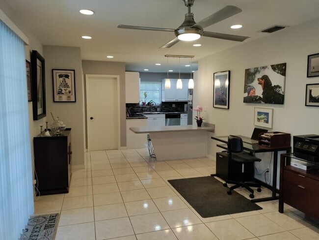 Foto del edificio - 7945 SW 199th Terrace