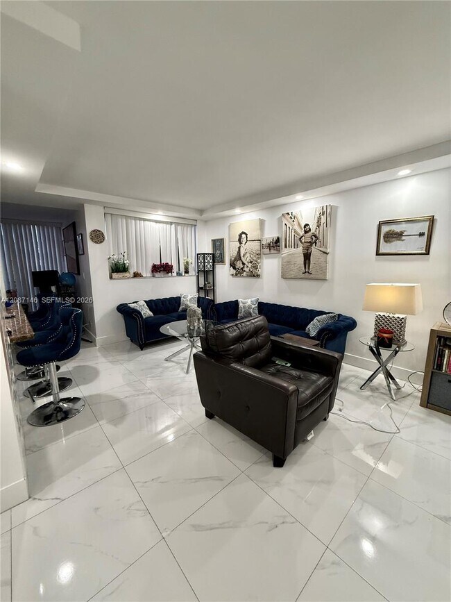 Foto del edificio - 9441 SW 4th St