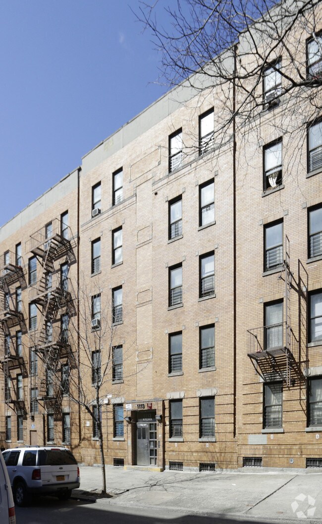 1113 Findlay Ave Bronx, NY 10456 Rentals Bronx, NY