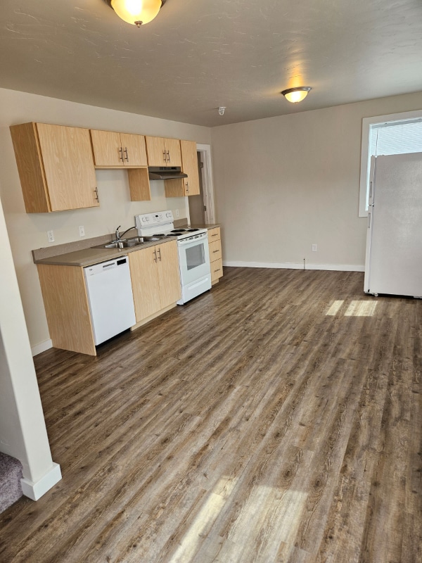 Building Photo - 1401 Oakley Ave