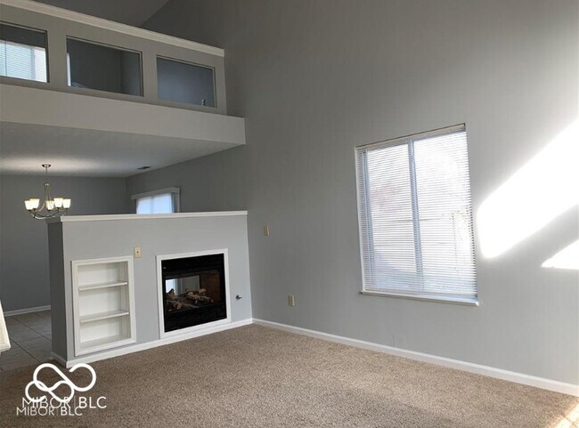Foto del edificio - 684 Mountain Pine Dr