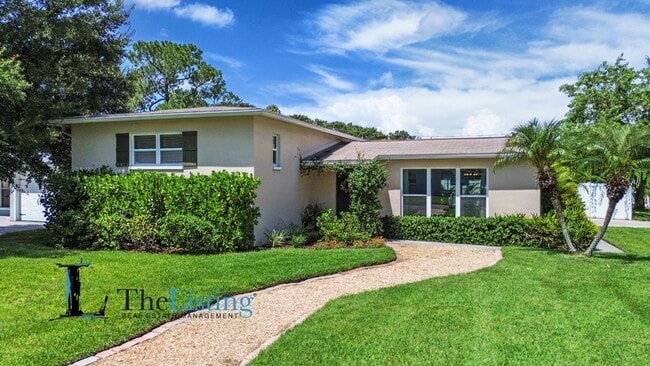 Building Photo - 4501 S Cortez Ave