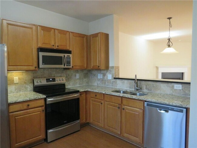 Foto del edificio - 2240 Landing Ridge Dr