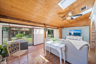 Building Photo - 408 Harrison Ave