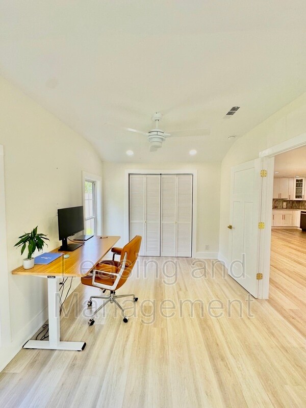 Foto del edificio - 12 Pearl Ave