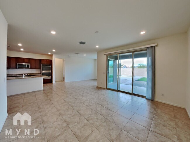 Foto del edificio - 3456 W Granite Vista Dr