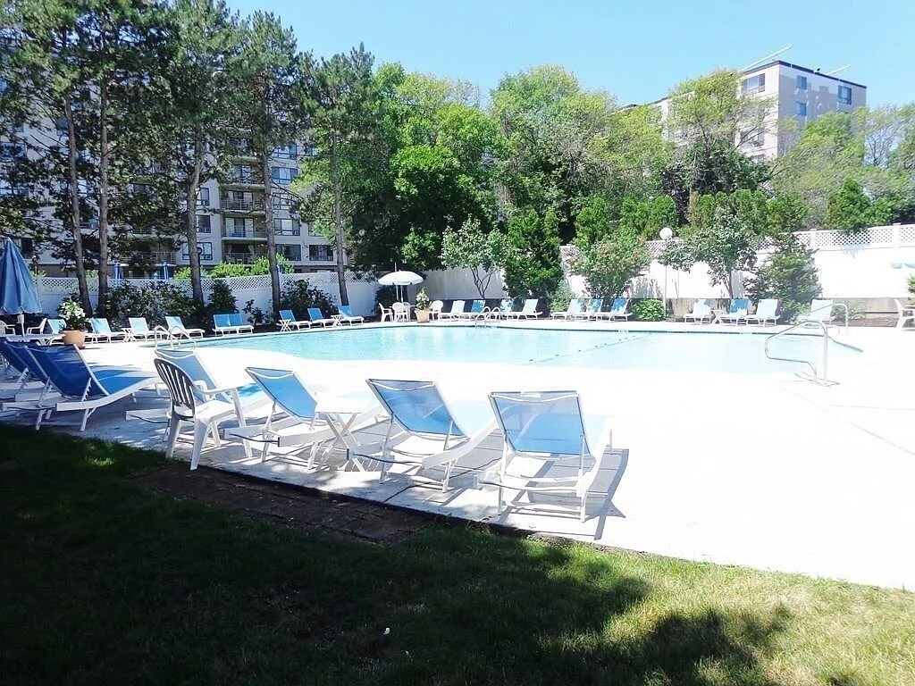 131 Coolidge Ave Unit 6, Watertown, MA 02472 Condo for Rent in