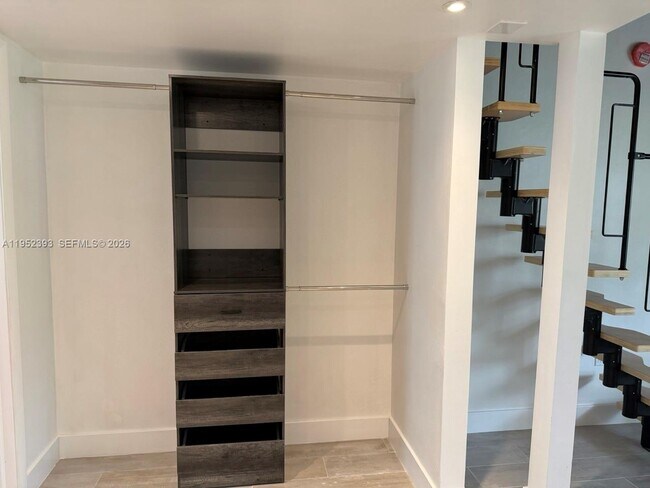 Foto del edificio - 35 NE 80th Terrace