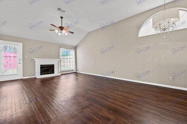 Foto del edificio - 10116 Long Rifle Dr