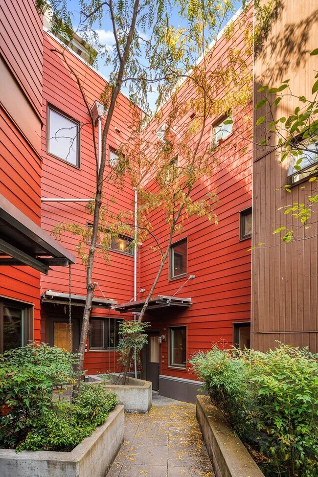 Foto del edificio - 3661 Whitman Ave N