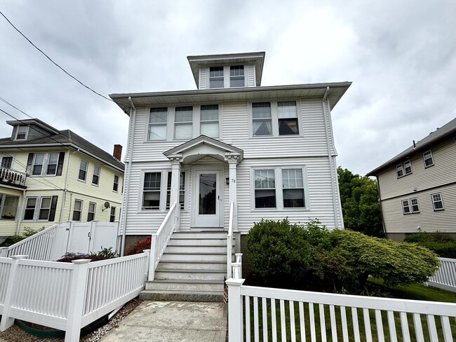 Building Photo - 78 Hunnewell Ave