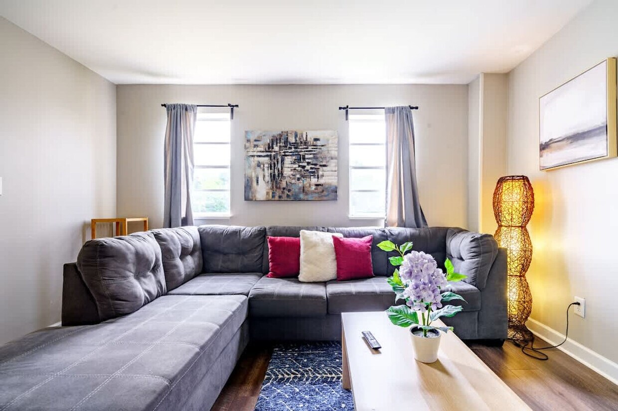 Foto principal - 605 Dennison Ave