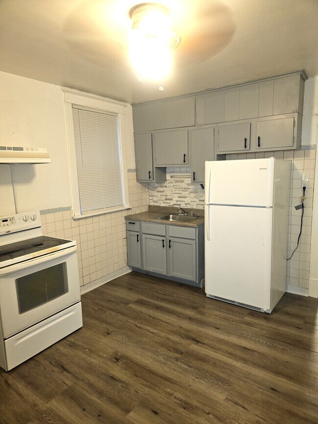 Building Photo - 4452 Bircher Blvd