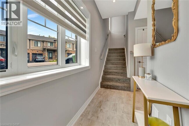 Photo du bâtiment - 10 Birmingham Dr