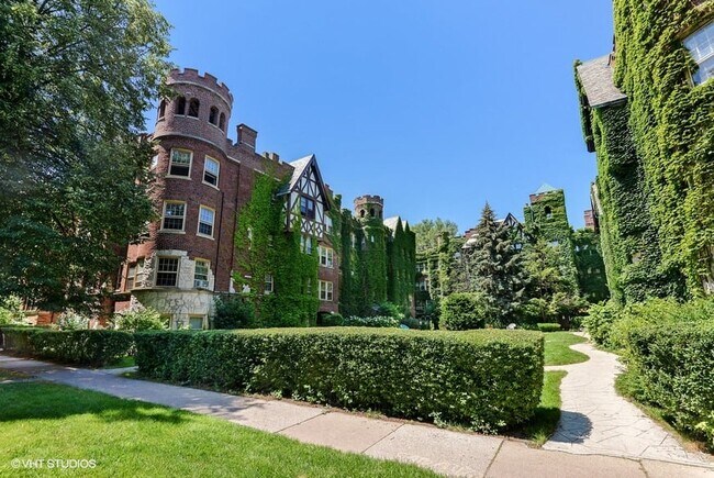 Foto del edificio - 2212-26 Sherman Ave.