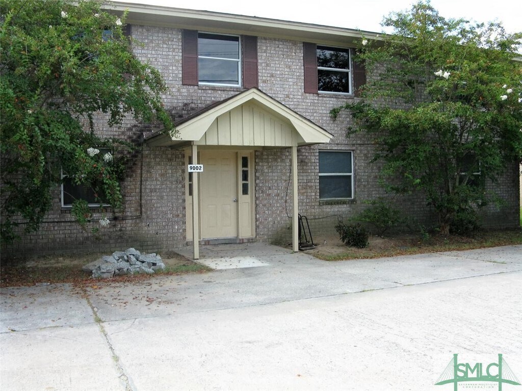 Primary Photo - 9002 Middleground Rd