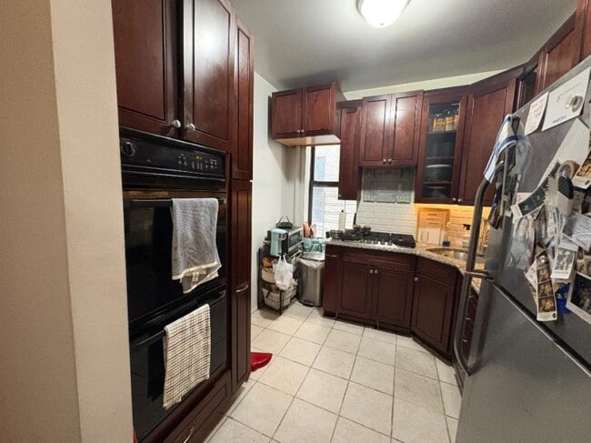 Building Photo - 4 bedroom in New York NY 10026