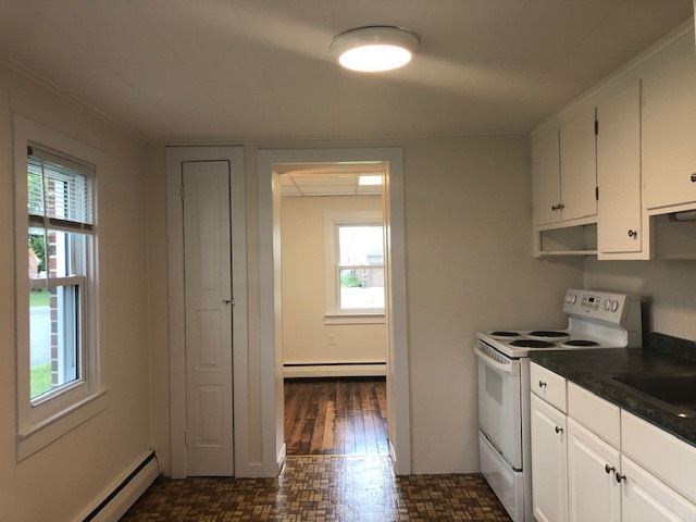 kitchen into dining room - 306 Gernants Church Rd