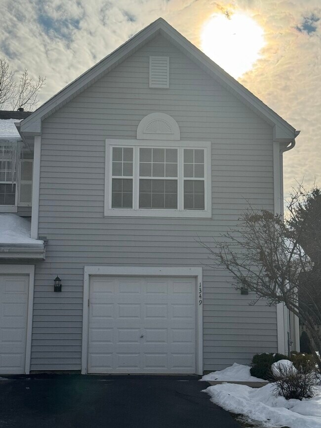 Foto del edificio - 1349 Orleans Dr