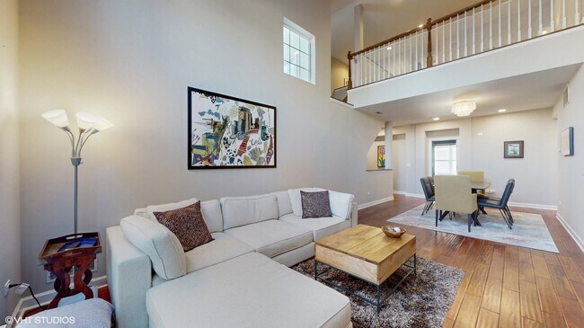 Foto del edificio - 526 S Commons Ct