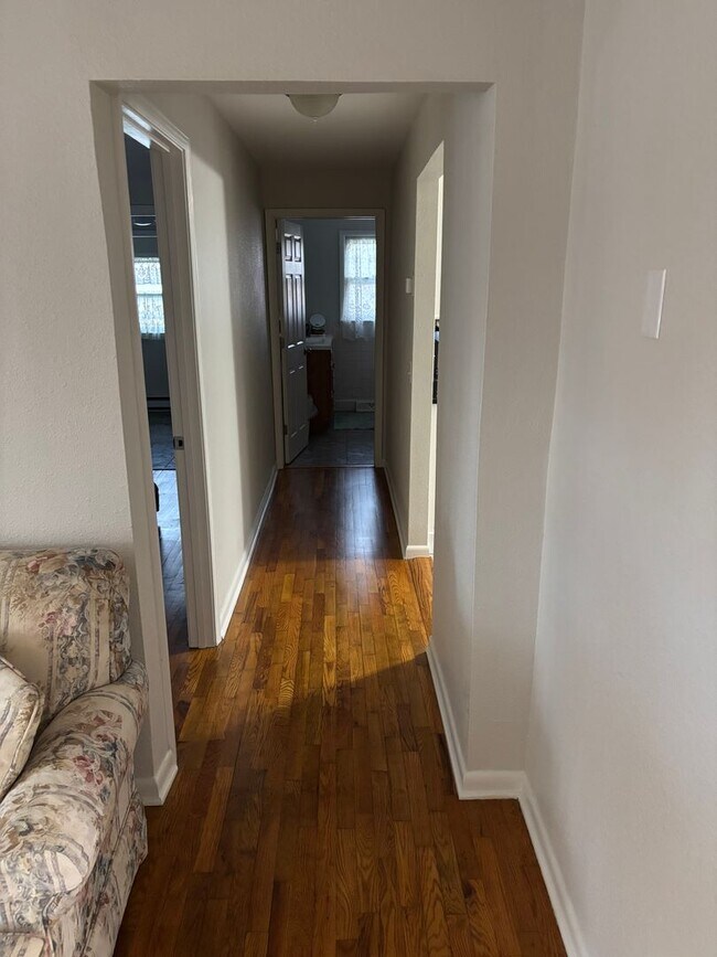 Foto del edificio - Beautiful Move in ready House!