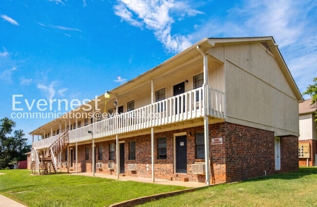 Building Photo - Midtown Manor Aptartments