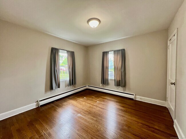 Foto del edificio - 789 Burnsford Ave